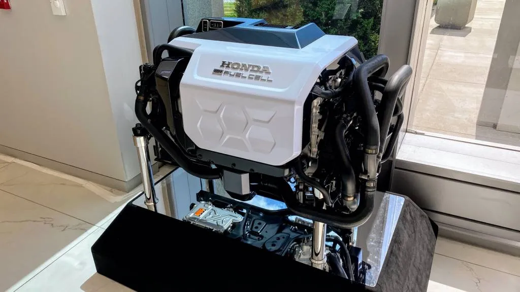Honda fuel-cell module
